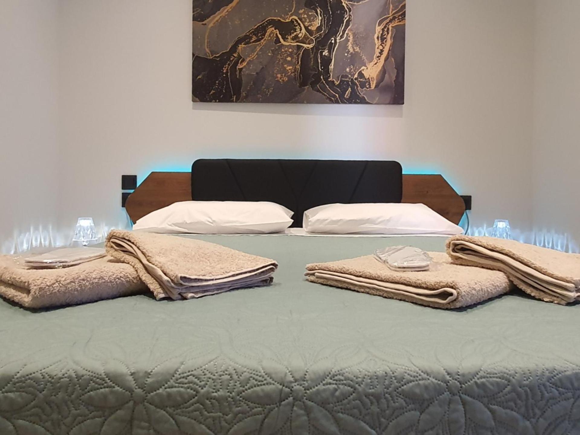 Giolanda Patrasso - Modern Apartment In The Center Of พาทรา ภายนอก รูปภาพ