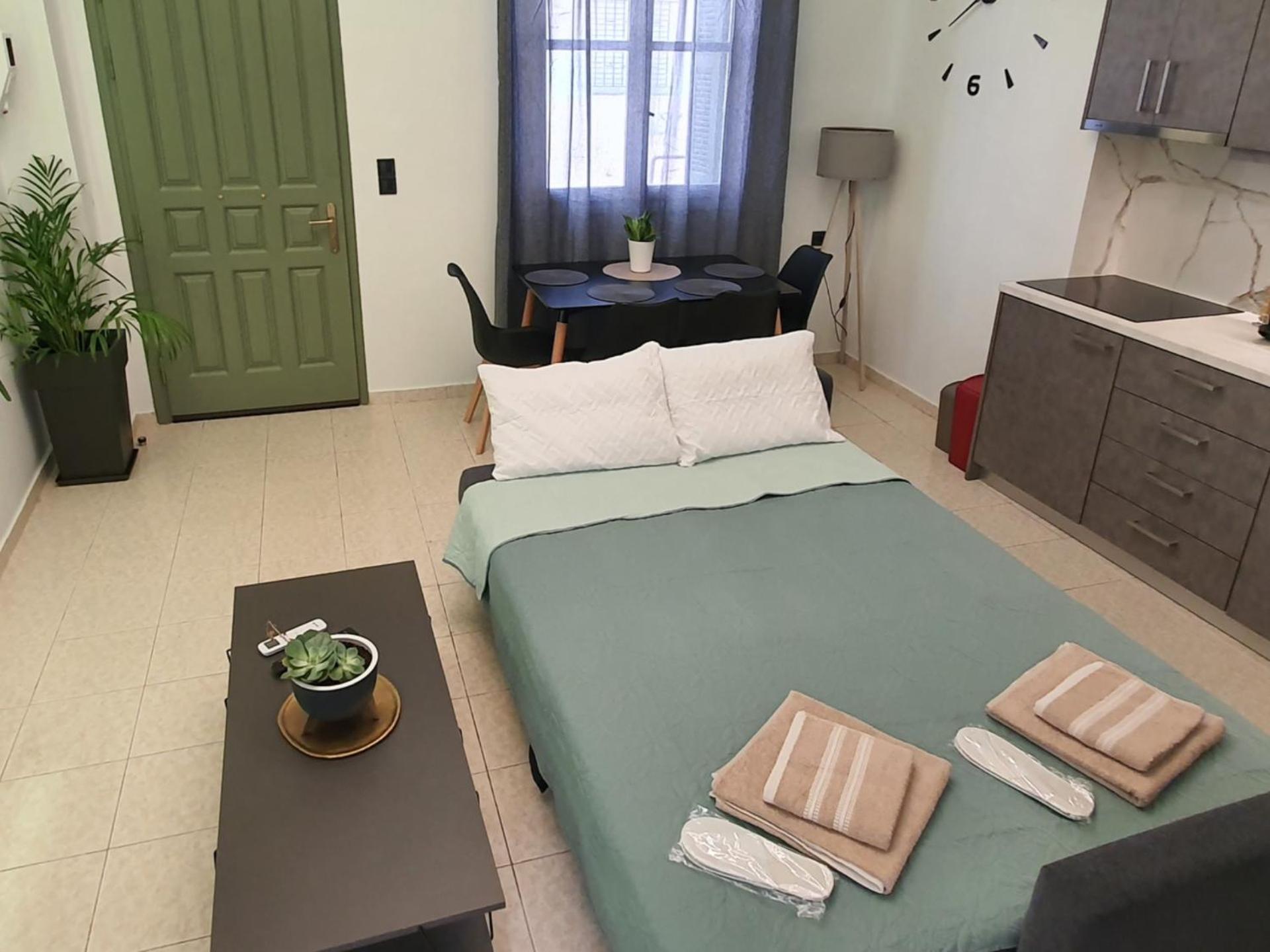 Giolanda Patrasso - Modern Apartment In The Center Of พาทรา ภายนอก รูปภาพ
